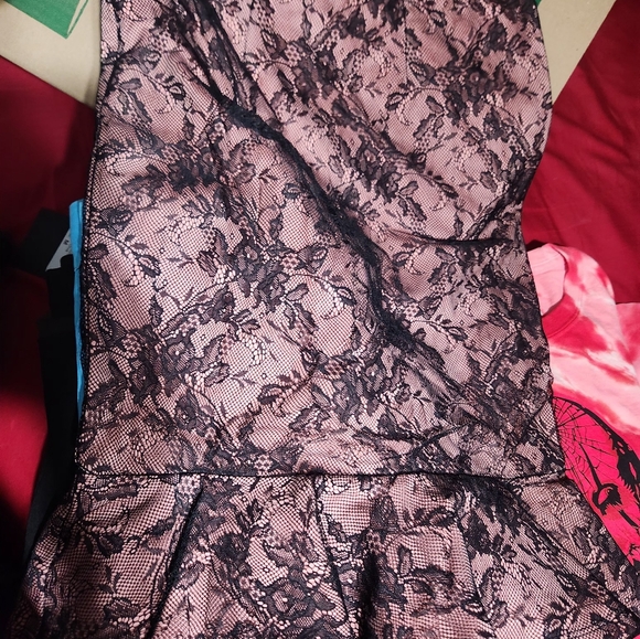 Lace skirt - Picture 4 of 5